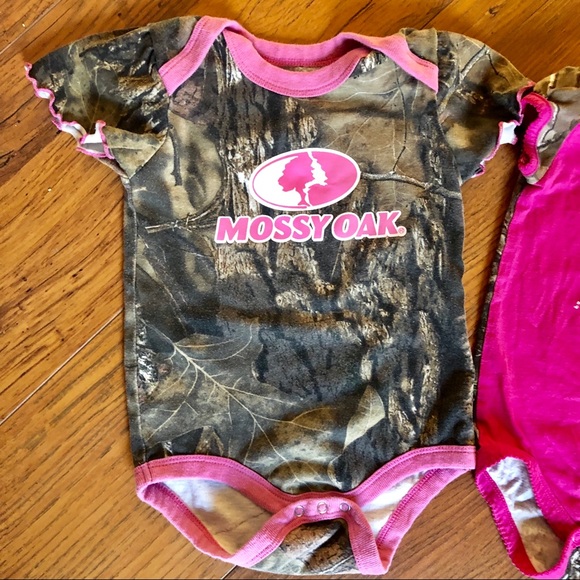 *Sold on Facebook* 18M Onseie Lot of 3 💕 - Picture 2 of 8